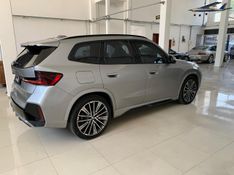 BMW IX1 ELÉTRICO XDRIVE30 M SPORT 2023/2024 FÁBIO BERNARDES PORTO ALEGRE / Carros no Vale
