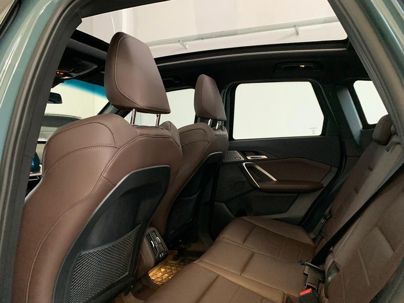 BMW IX1 ELÉTRICO XDRIVE30 M SPORT 2023/2024 FÁBIO BERNARDES PORTO ALEGRE / Carros no Vale