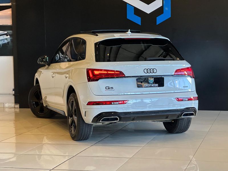 Audi Q5 S-Line 2.0 TFSI Quattro S-tronic 2023/2023 CONCEPT MOTORS PASSO FUNDO / Carros no Vale