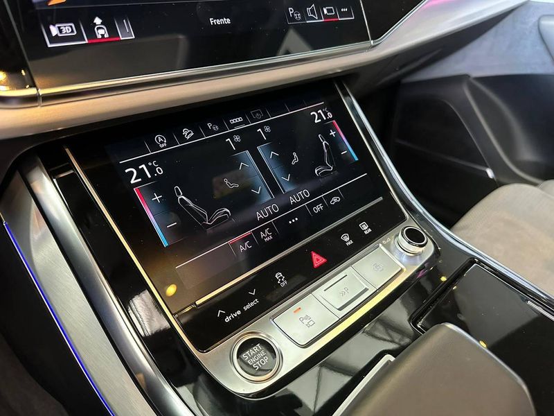 Audi Q8 Perf.Black 3.0 TFSI Quat S-tr. 2023/2023 CONCEPT MOTORS PASSO FUNDO / Carros no Vale Audi Q8 Perf.Black 3.0 TFSI Quat S-tr. 2023/2023 CONCEPT MOTORS PASSO FUNDO / Carros no Vale