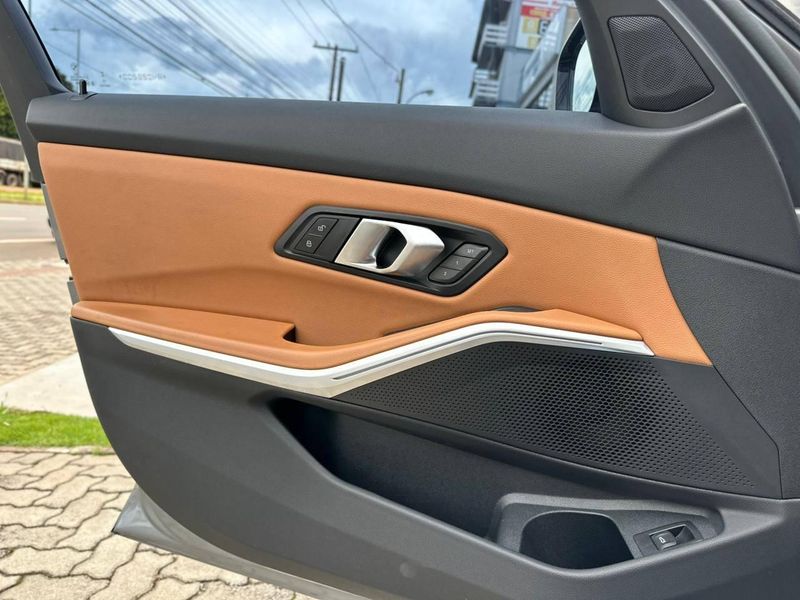 BMW 320i Modern/Sport TB 2.0/A.Flex/GP 4p 2024/2024 CONCEPT MOTORS PASSO FUNDO / Carros no Vale