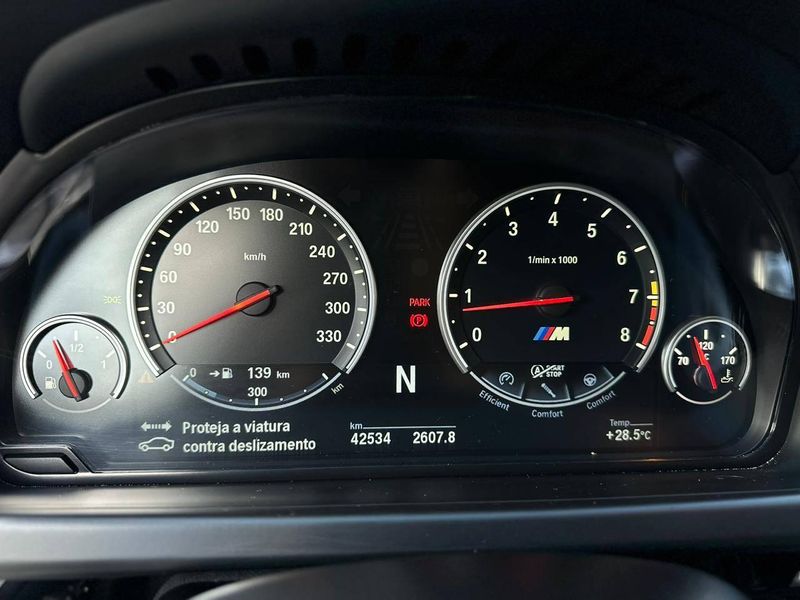 BMW M6 Gran Coupe 4.4 Bi-Turbo V8 32V 750cv 2014/2015 CONCEPT MOTORS PASSO FUNDO / Carros no Vale