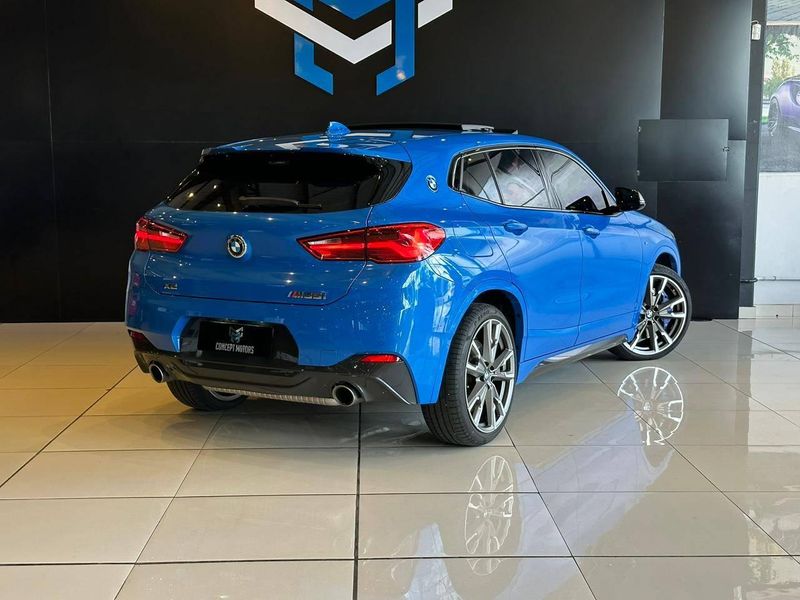 BMW X2 M35i 2.0 Turbo 306cv Aut. 2020/2020 CONCEPT MOTORS PASSO FUNDO / Carros no Vale