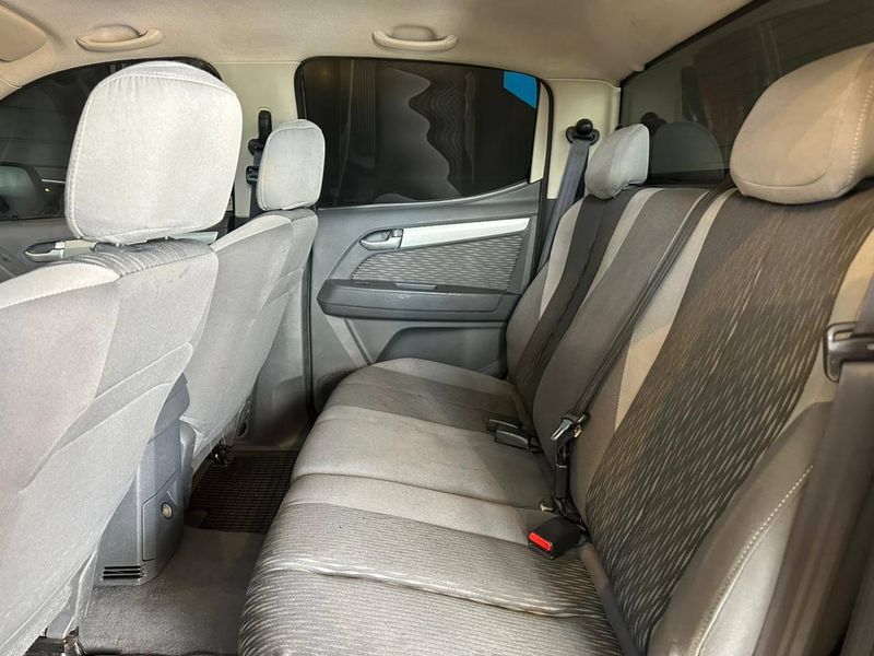 Chevrolet S-10 Pick-up LT 2.8 TDI 4×4 CD Diesel Aut 2013/2014 CONCEPT MOTORS PASSO FUNDO / Carros no Vale Chevrolet S-10 Pick-up LT 2.8 TDI 4×4 CD Diesel Aut 2013/2014 CONCEPT MOTORS PASSO FUNDO / Carros no Vale