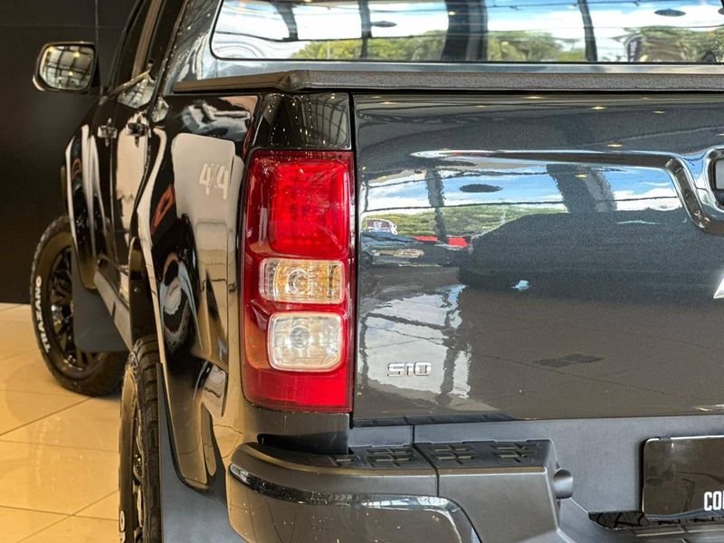 Chevrolet S-10 Pick-up LT 2.8 TDI 4×4 CD Diesel Aut 2013/2014 CONCEPT MOTORS PASSO FUNDO / Carros no Vale Chevrolet S-10 Pick-up LT 2.8 TDI 4×4 CD Diesel Aut 2013/2014 CONCEPT MOTORS PASSO FUNDO / Carros no Vale