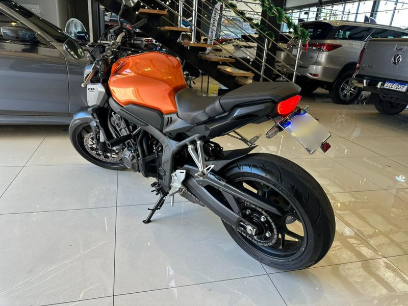 Honda Motos CB 650R 650 R 2024/2024 CONCEPT MOTORS PASSO FUNDO / Carros no Vale
