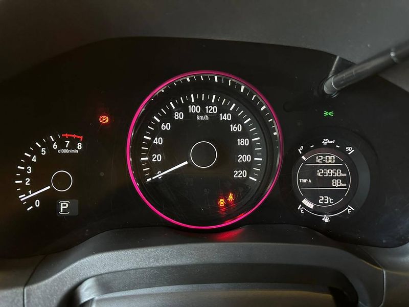 Honda HR-V EXL 1.8 Flexone 16V 5p Aut. 2018/2018 CONCEPT MOTORS PASSO FUNDO / Carros no Vale Honda HR-V EXL 1.8 Flexone 16V 5p Aut. 2018/2018 CONCEPT MOTORS PASSO FUNDO / Carros no Vale