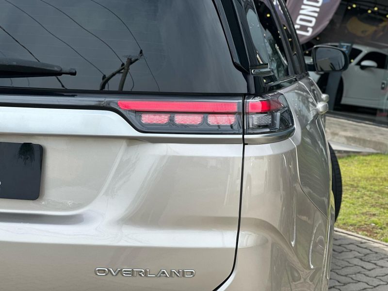 Jeep Commander Overland T270 1.3 TB Flex Aut. 2021/2022 CONCEPT MOTORS PASSO FUNDO / Carros no Vale