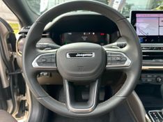 Jeep Commander Overland T270 1.3 TB Flex Aut. 2021/2022 CONCEPT MOTORS PASSO FUNDO / Carros no Vale