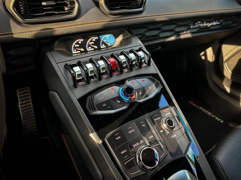 Lamborghini Huracan Coupe LP 610-4 2017/2017 CONCEPT MOTORS PASSO FUNDO / Carros no Vale