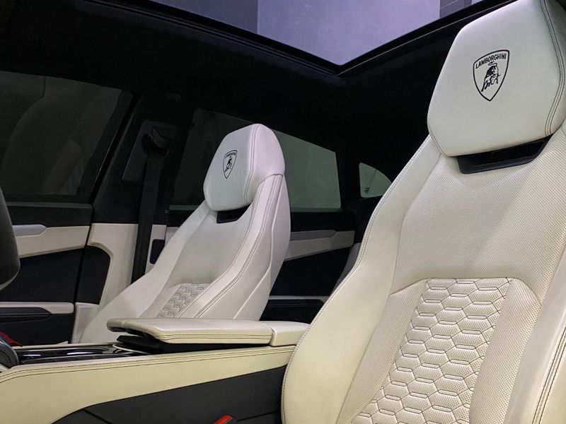 Lamborghini Urus 650cv 4.0 V8 BI-TB 2019/2019 CONCEPT MOTORS PASSO FUNDO / Carros no Vale