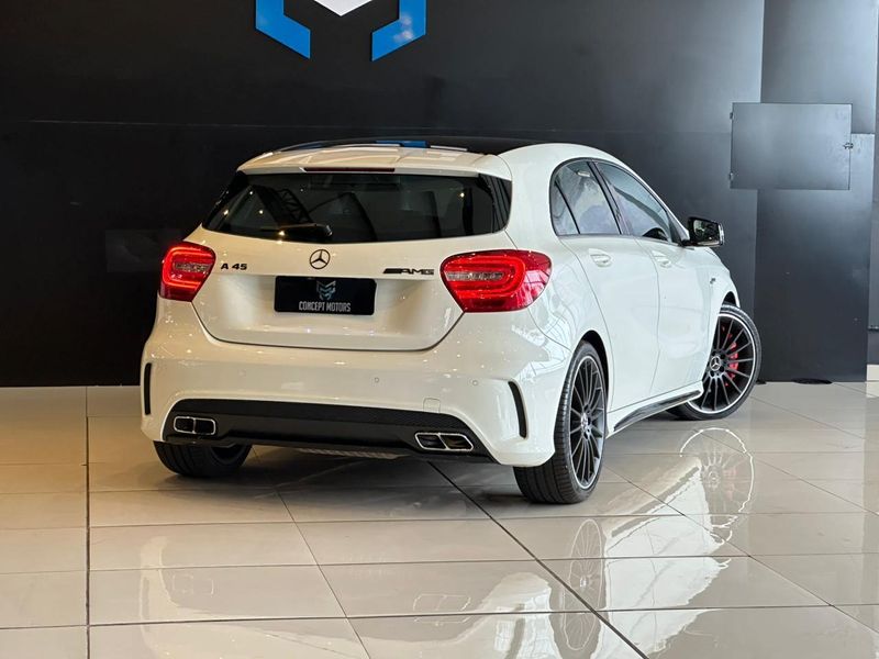 Mercedes-Benz Classe A 45 AMG 4MATIC 2.0 Turbo Aut. 2015/2015 CONCEPT MOTORS PASSO FUNDO / Carros no Vale