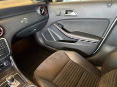 Mercedes-Benz Classe A 45 AMG 4MATIC 2.0 Turbo Aut. 2015/2015 CONCEPT MOTORS PASSO FUNDO / Carros no Vale