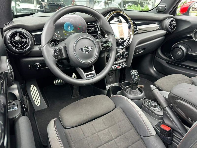 Mini John Cooper Works COOPER John Works 2.0 Turbo 3p Aut. 2023/2024 CONCEPT MOTORS PASSO FUNDO / Carros no Vale Mini John Cooper Works COOPER John Works 2.0 Turbo 3p Aut. 2023/2024 CONCEPT MOTORS PASSO FUNDO / Carros no Vale