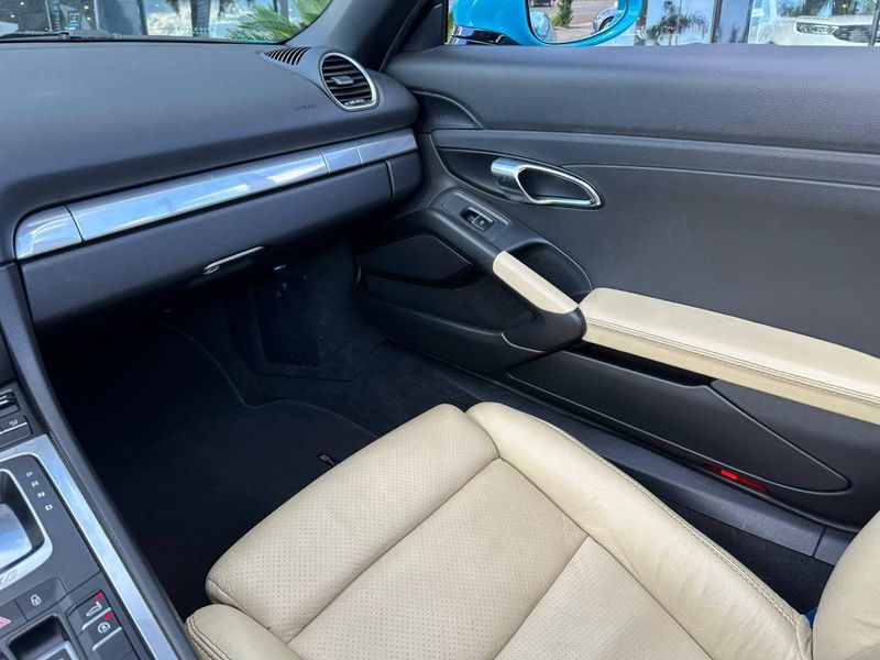 Porsche 718 Boxster S 2.5 350cv 2016/2017 CONCEPT MOTORS PASSO FUNDO / Carros no Vale