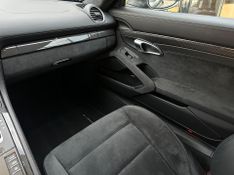 Porsche 718 Cayman GTS 2.5 365cv 2019/2020 CONCEPT MOTORS PASSO FUNDO / Carros no Vale