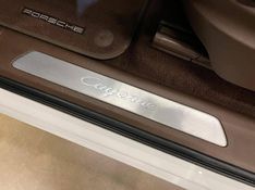 Porsche Cayenne 3.0 V6 (HÃ­brido) 2022/2022 CONCEPT MOTORS PASSO FUNDO / Carros no Vale