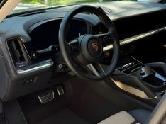 Porsche Cayenne Turbo GT 4.0 V8 2023/2024 CONCEPT MOTORS PASSO FUNDO / Carros no Vale