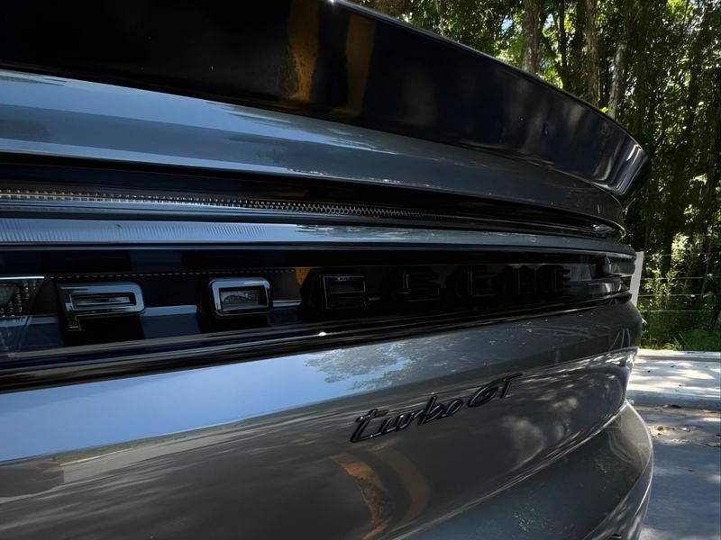 Porsche Cayenne Turbo GT 4.0 V8 2023/2024 CONCEPT MOTORS PASSO FUNDO / Carros no Vale