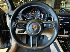 Porsche Macan 2.0 Turbo 2021/2022 CONCEPT MOTORS PASSO FUNDO / Carros no Vale