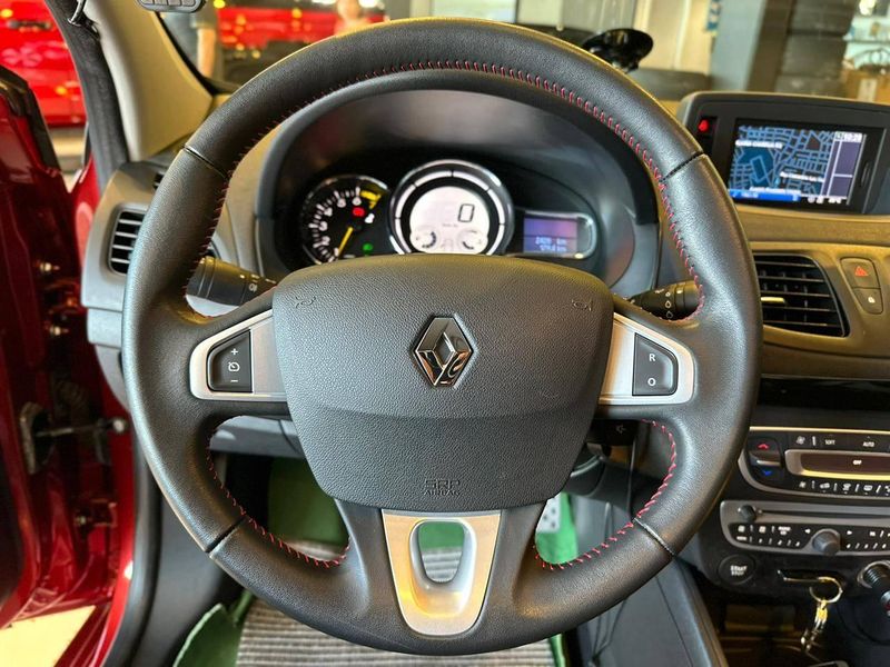 Renault Fluence Sedan GT SPORT 2012/2013 CONCEPT MOTORS PASSO FUNDO / Carros no Vale