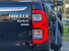 Toyota Hilux CD SRX Plus 4×4 2.8 TDI Die Aut. 2024/2024 CONCEPT MOTORS PASSO FUNDO / Carros no Vale