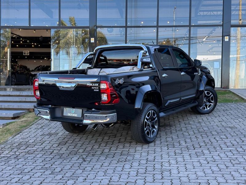 Toyota Hilux CD SRX Plus 4×4 2.8 TDI Die Aut. 2024/2024 CONCEPT MOTORS PASSO FUNDO / Carros no Vale