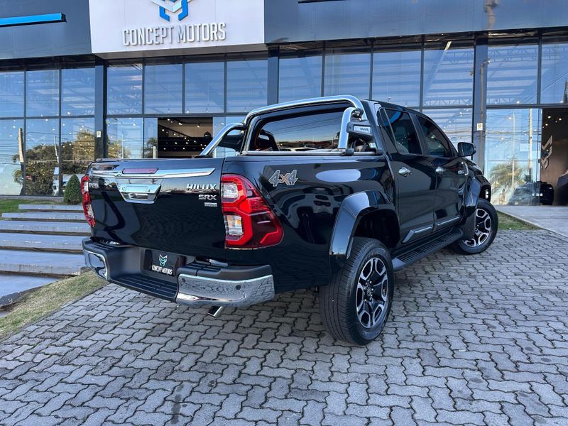Toyota Hilux CD SRX Plus 4×4 2.8 TDI Die Aut. 2024/2024 CONCEPT MOTORS PASSO FUNDO / Carros no Vale