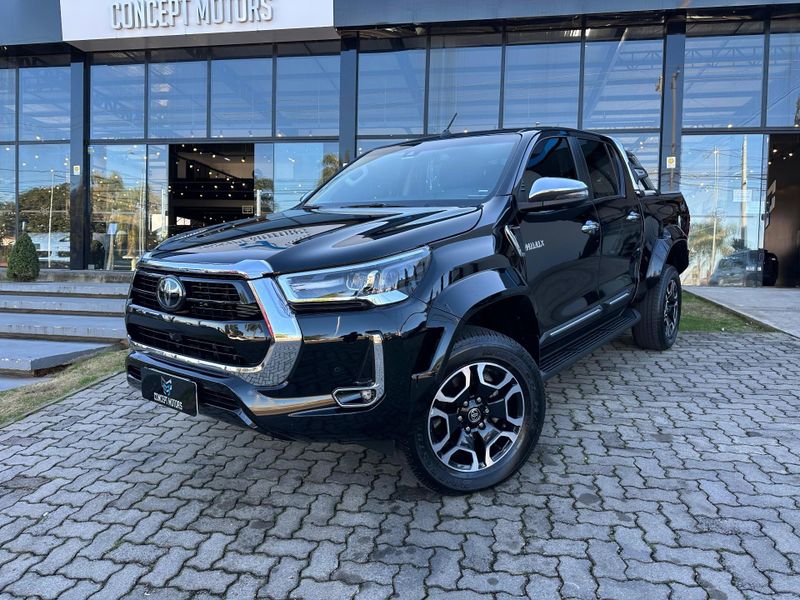 Toyota Hilux CD SRX Plus 4×4 2.8 TDI Die Aut. 2024/2024 CONCEPT MOTORS PASSO FUNDO / Carros no Vale