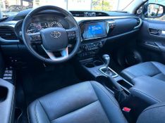 Toyota Hilux CD SRX Plus 4×4 2.8 TDI Die Aut. 2024/2024 CONCEPT MOTORS PASSO FUNDO / Carros no Vale