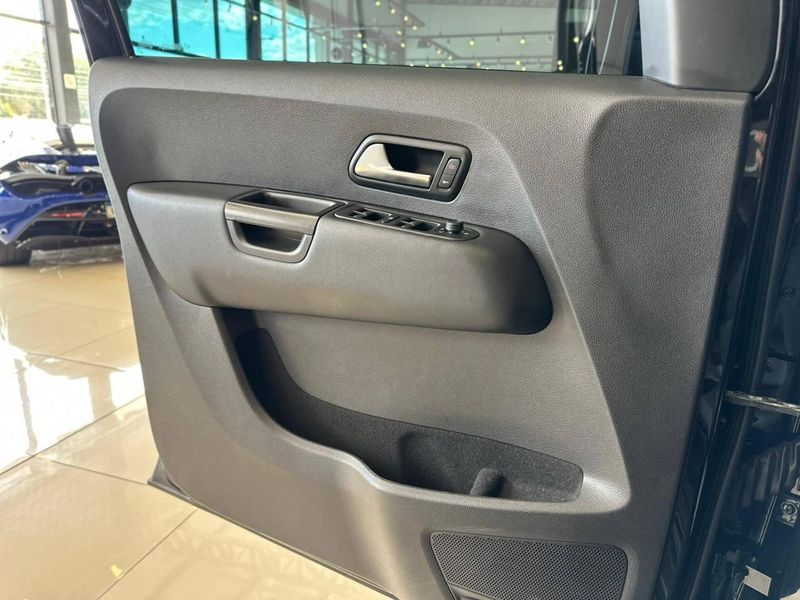 Volkswagen Amarok Comfor 3.0 V6 TDI 4×4 Dies Aut. 2022/2023 CONCEPT MOTORS PASSO FUNDO / Carros no Vale
