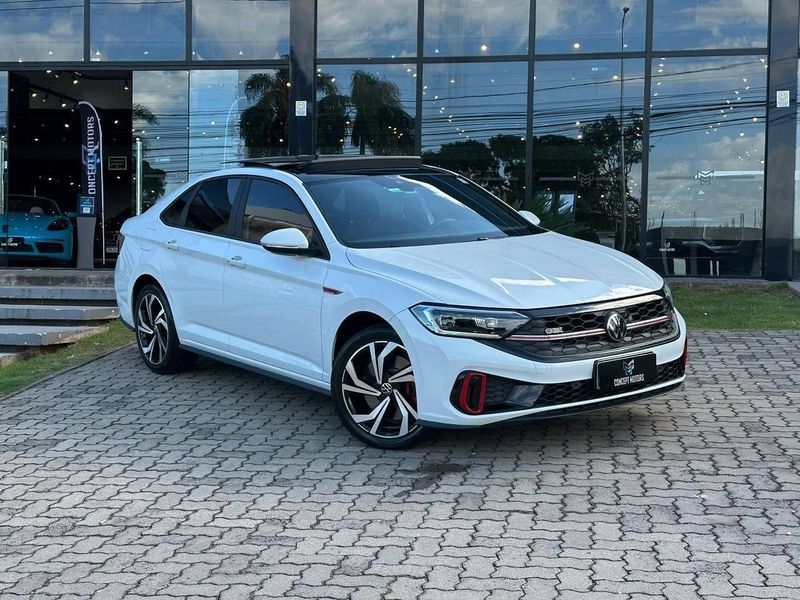 Volkswagen Jetta GLI 350 TSI 2.0 16V 4p Aut. 2024/2024 CONCEPT MOTORS PASSO FUNDO / Carros no Vale