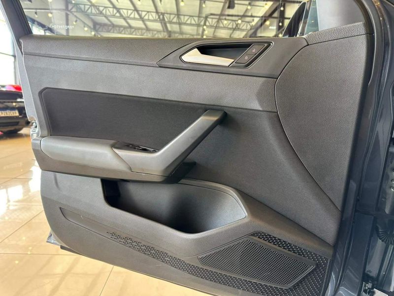 Volkswagen Nivus Highline 1.0 200 TSI Flex Aut. 2024/2024 CONCEPT MOTORS PASSO FUNDO / Carros no Vale