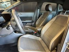 Volkswagen Nivus Highline 1.0 200 TSI Flex Aut. 2024/2024 CONCEPT MOTORS PASSO FUNDO / Carros no Vale