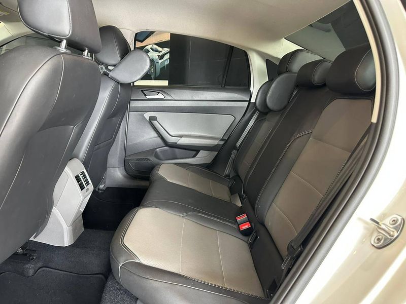 Volkswagen Virtus Highline 200 TSI 1.0 Flex 12V Aut 2021/2022 CONCEPT MOTORS PASSO FUNDO / Carros no Vale