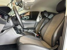 Volkswagen Virtus Highline 200 TSI 1.0 Flex 12V Aut 2021/2022 CONCEPT MOTORS PASSO FUNDO / Carros no Vale