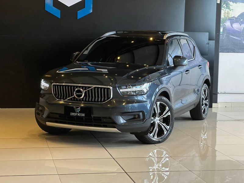 Volvo XC40 T-5 INSCRIPTION 1.5 FWD (HÃ­brido) 2021/2022 CONCEPT MOTORS PASSO FUNDO / Carros no Vale