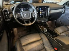 Volvo XC40 T-5 INSCRIPTION 1.5 FWD (HÃ­brido) 2021/2022 CONCEPT MOTORS PASSO FUNDO / Carros no Vale