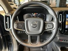 Volvo XC40 T-5 INSCRIPTION 1.5 FWD (HÃ­brido) 2021/2022 CONCEPT MOTORS PASSO FUNDO / Carros no Vale