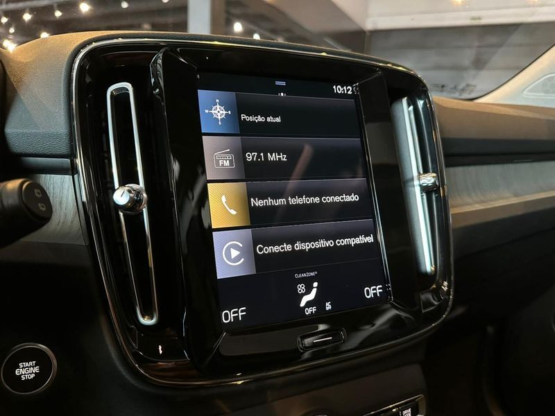 Volvo XC40 T-5 INSCRIPTION 1.5 FWD (HÃ­brido) 2021/2022 CONCEPT MOTORS PASSO FUNDO / Carros no Vale