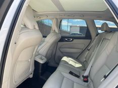Volvo XC60 T-8 Plus 2.0 AWD (HÃ­brido) 2023/2023 CONCEPT MOTORS PASSO FUNDO / Carros no Vale