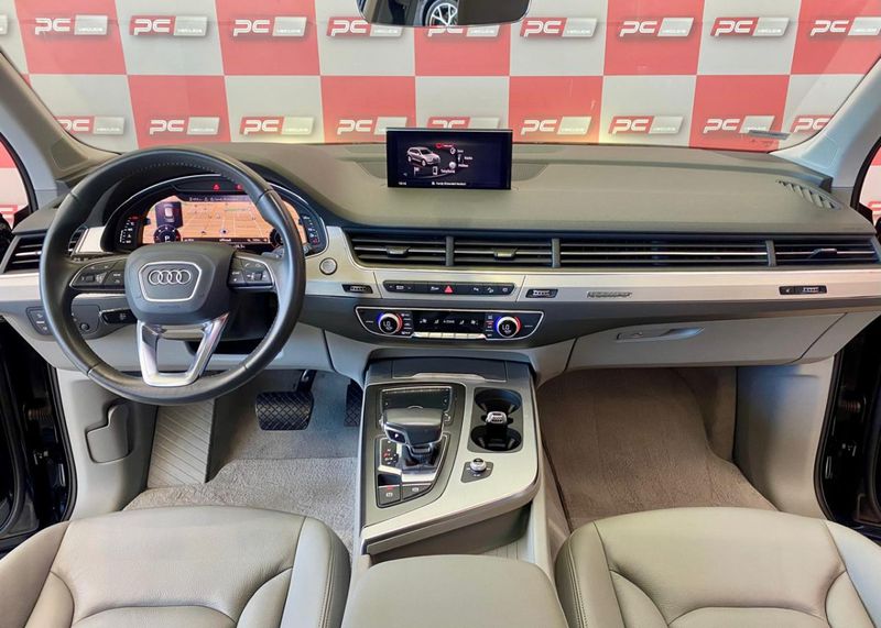 Audi Q7 3.0 V6 TDI Quat.Tip Die./Perfor. 2018/2018 PC VEÍCULOS SANTA CRUZ DO SUL / Carros no Vale Audi Q7 3.0 V6 TDI Quat.Tip Die./Perfor. 2018/2018 PC VEÍCULOS SANTA CRUZ DO SUL / Carros no Vale