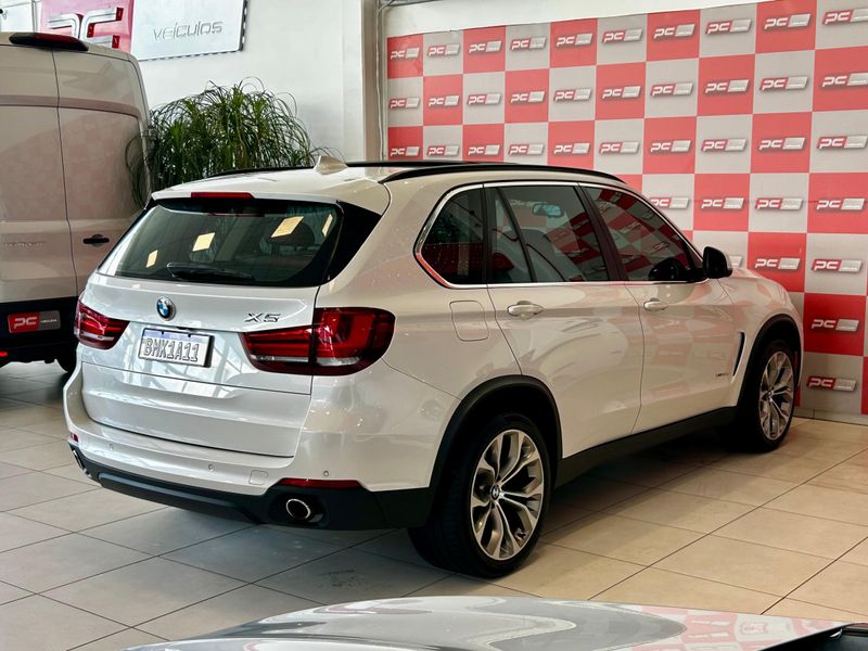 BMW X5 XDRIVE 30d 3.0 2016/2017 PC VEÍCULOS SANTA CRUZ DO SUL / Carros no Vale BMW X5 XDRIVE 30d 3.0 2016/2017 PC VEÍCULOS SANTA CRUZ DO SUL / Carros no Vale