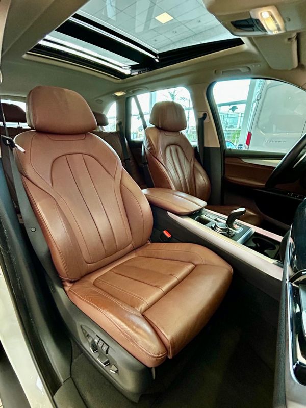 BMW X5 XDRIVE 30d 3.0 2016/2017 PC VEÍCULOS SANTA CRUZ DO SUL / Carros no Vale BMW X5 XDRIVE 30d 3.0 2016/2017 PC VEÍCULOS SANTA CRUZ DO SUL / Carros no Vale