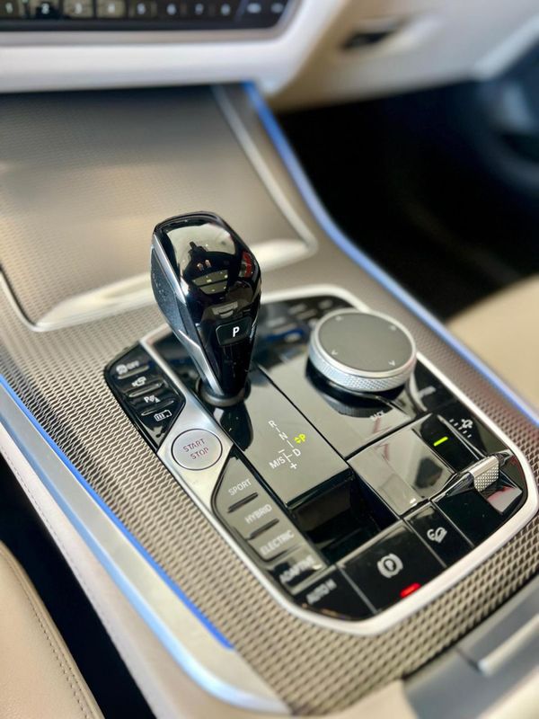 BMW X5 XDRIVE 45e 3.0 M.Sport (Híb.) 2021/2022 PC VEÍCULOS SANTA CRUZ DO SUL / Carros no Vale