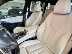 BMW X5 XDRIVE 45e 3.0 M.Sport (Híb.) 2021/2022 PC VEÍCULOS SANTA CRUZ DO SUL / Carros no Vale