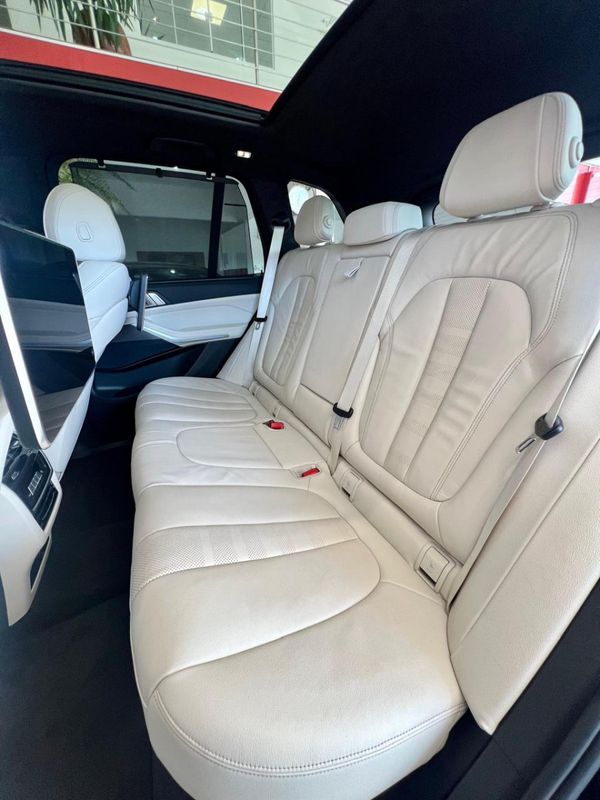 BMW X5 XDRIVE 45e 3.0 M.Sport (Híb.) 2021/2022 PC VEÍCULOS SANTA CRUZ DO SUL / Carros no Vale