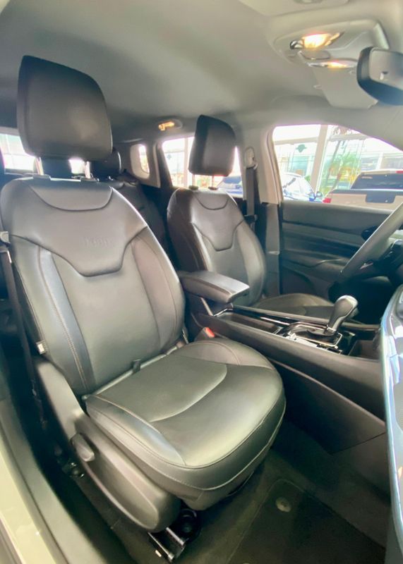 Jeep COMPASS LIMITED TD 350 2.0 4×4 Die 2023/2023 PC VEÍCULOS SANTA CRUZ DO SUL / Carros no Vale