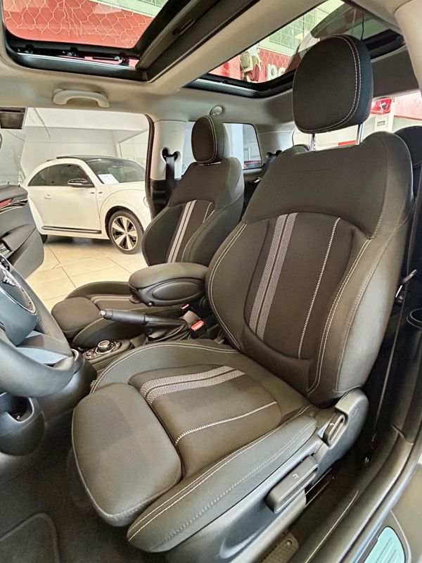 MINI COOPER S 2.0 Turbo 16v 3p 2023/2024 PC VEÍCULOS SANTA CRUZ DO SUL / Carros no Vale