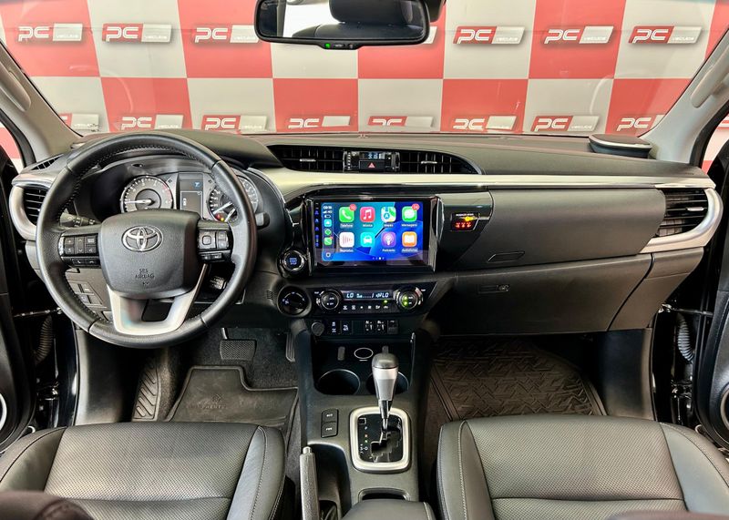 Toyota Hilux CD SRX 4×4 2.8 TDI 16V 2022/2023 PC VEÍCULOS SANTA CRUZ DO SUL / Carros no Vale Toyota Hilux CD SRX 4×4 2.8 TDI 16V 2022/2023 PC VEÍCULOS SANTA CRUZ DO SUL / Carros no Vale